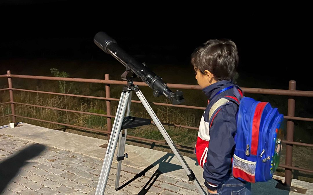 دانش‌آموز کاوشگر- رویداد رصد آسمان شب- خانه دانش