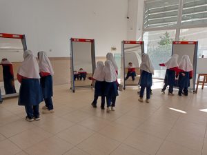 موزه علم خانه دانش بنیاد ثبوتی - بازدید مدارس - زنجان