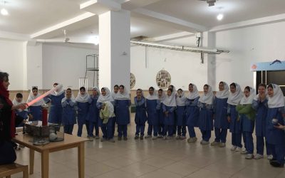 دانشآموزان مدرسه فرشته در خانه دانش (بخش نخست)