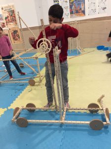 خانه دانش بنیاد ثبوتی - سازه‌بازی - سازه چوبی - دست سازه - جرثقیل بندر - زنجان