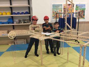 سازه‌بازی-خانه دانش-بنیاد ثبوتی-زنجان-سازه‌های چوبی-سکوی نفتی دریایی-پیچ و مهره-ساختنی