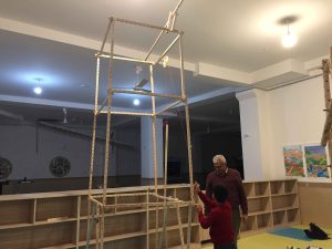 سازه‌بازی-خانه دانش-بنیاد ثبوتی-زنجان-سازه‌های چوبی-سکوی نفتی دریایی-پیچ و مهره-ساختنی