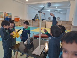 موزه علم خانه دانش بنیاد ثبوتی - زنجان - علوم پایه - دبستان - بازدید مدارس - پاییز - 1404 - آذر