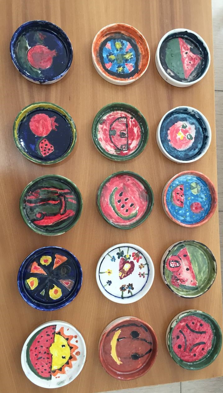 خانه دانش بنیاد ثبوتی - رویداد بشقاب یلدا-نقاشی روی سرامیک-رنگ استین-لعاب-پاییز 1404-یلدا