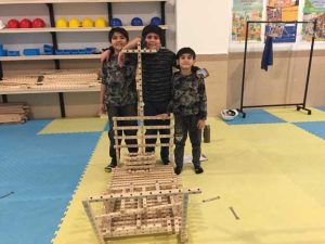 سازه‌بازی خانه دانش بنیاد ثبوتی - زنجان - کشتی مسافرتی - سازه چوبی - چوب-پیچ-مهره-آچار-دبستان-دانش‌آموز