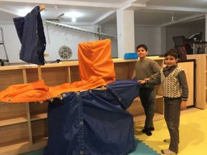 سازه‌بازی خانه دانش بنیاد ثبوتی - زنجان - کشتی مسافرتی - سازه چوبی - چوب-پیچ-مهره-آچار-دبستان-دانش‌آموز